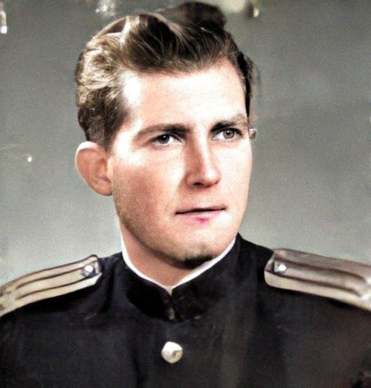 КАПИТАН I РАНГ ЛЮБОМИР ЙОРДАНОВ САПУНДЖИЕВ